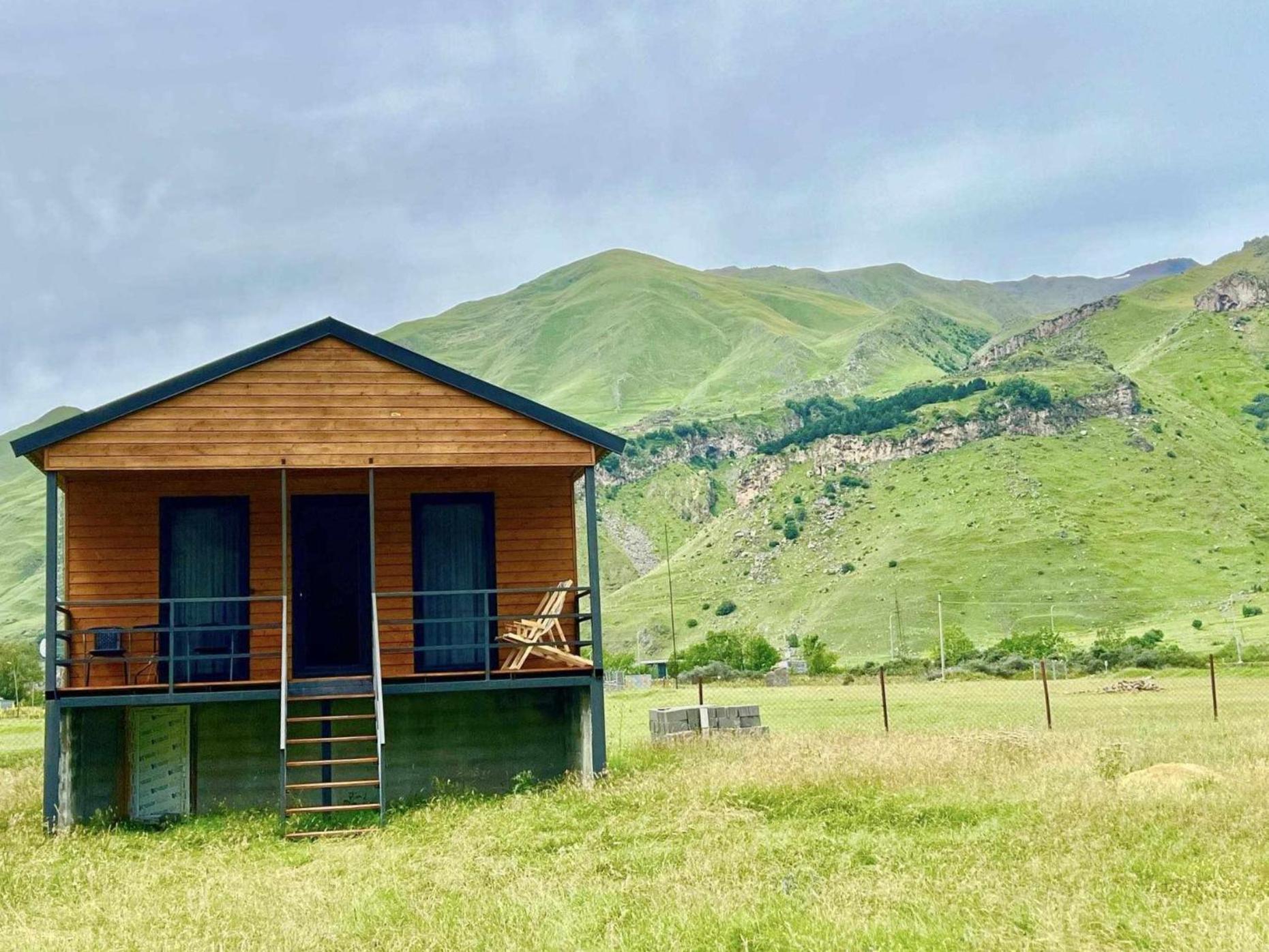 Quiet Cottage, Stepantsminda, Achkhoti エクステリア 写真